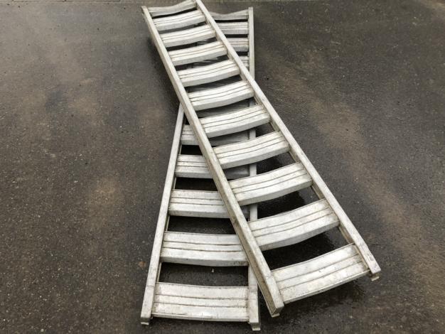 中古　アルミブリッジ