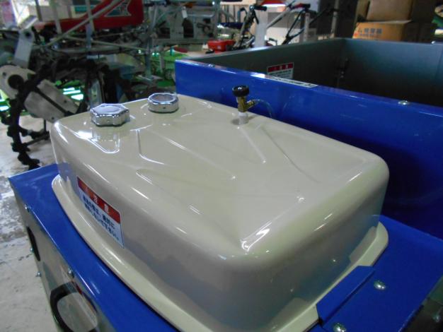 移動式融雪機　融雪王「融メイト」