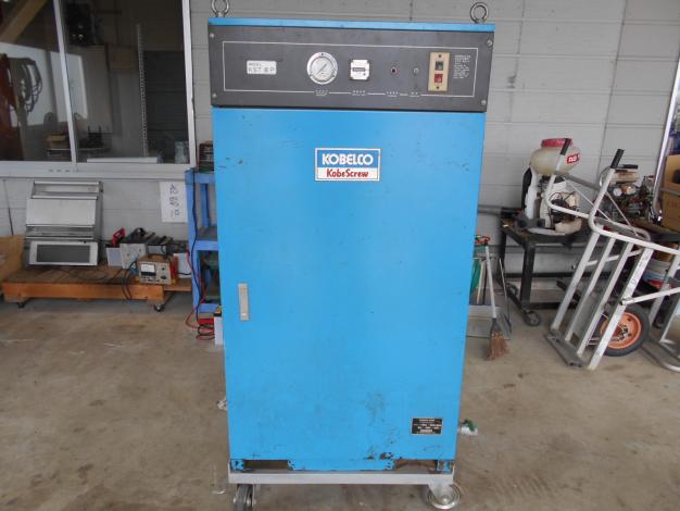 コベルコ　スクリューコンプレッサー