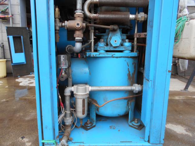 コベルコ　スクリューコンプレッサー