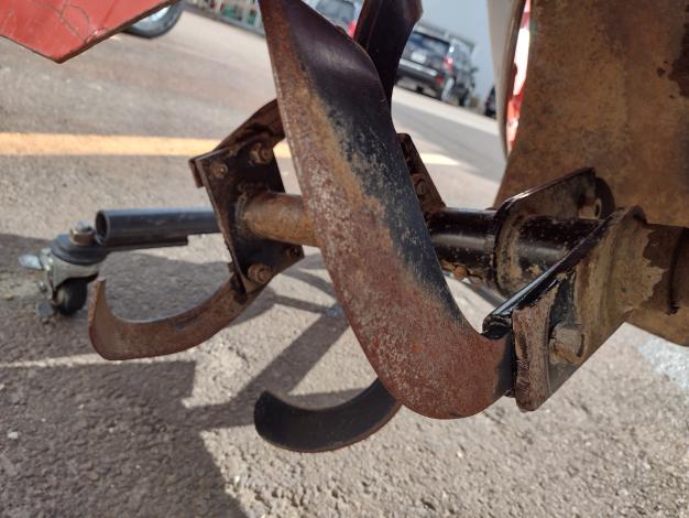 ニプロ(クボタ)　中古　畦塗機