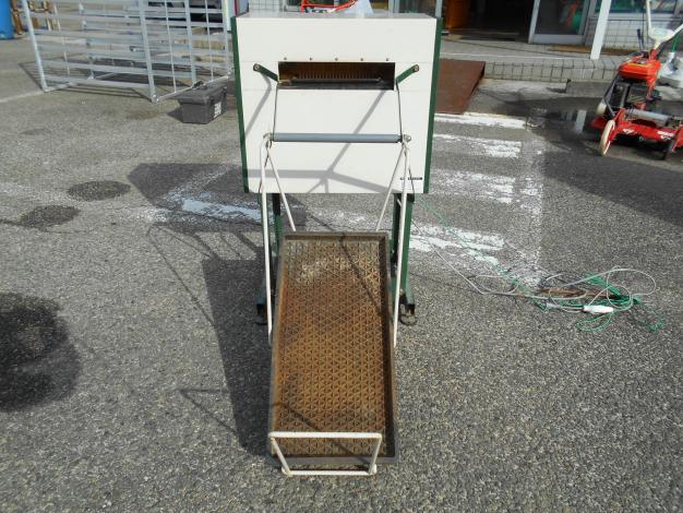 タイガーカワシマ 中古苗箱洗浄機 – 農キング