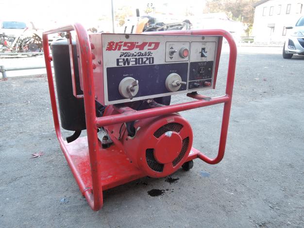 新ダイワ 中古 アクションウェルダー エンジン溶接機