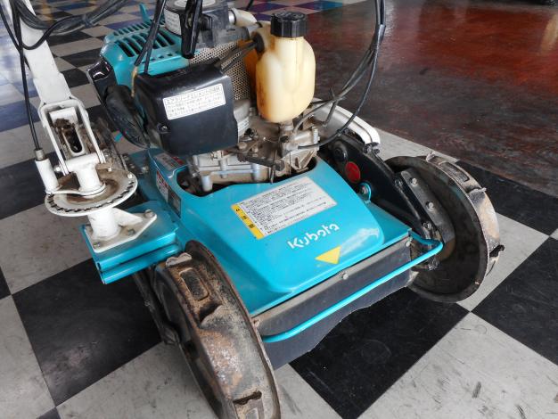 クボタ　中古法面草刈機