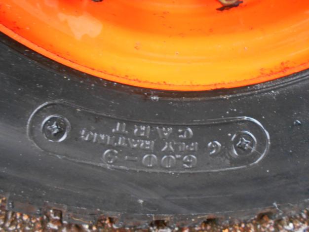 中古トレーラーダブルタイヤ