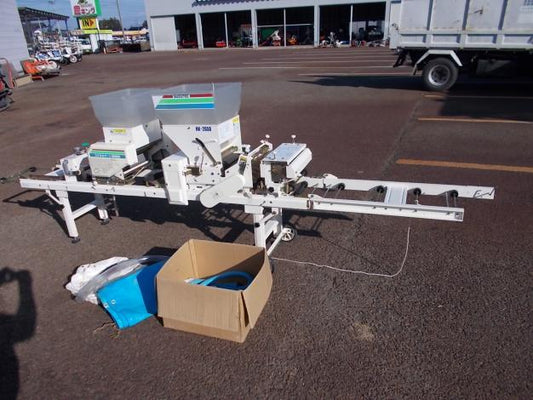 スズテック　中古　播種機