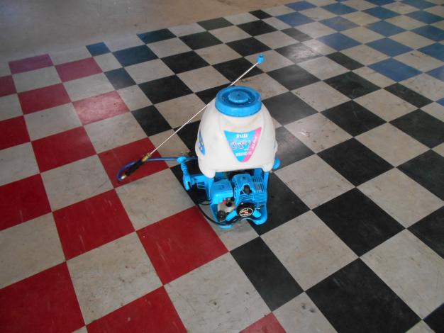 丸山　動力噴霧機　背負い式