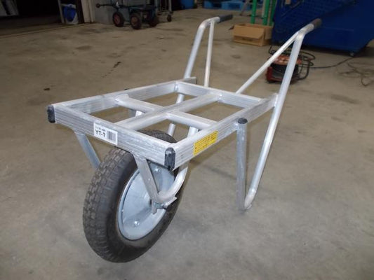 中古　アルミ一輪車