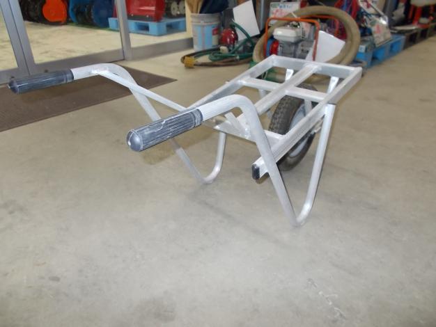中古　アルミ一輪車