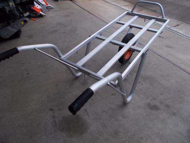 中古　アルミ一輪車