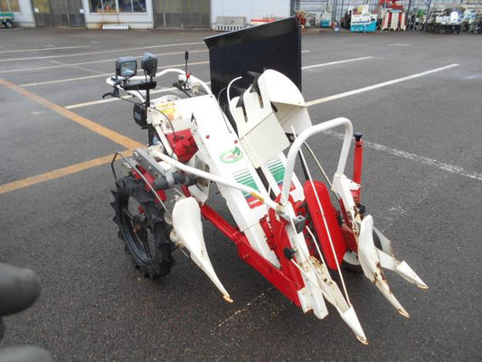 えだまめ収穫機