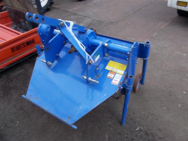 イセキ　中古　たばこ抜根機