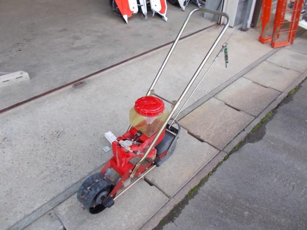 向井工業　中古　種まき機(ごんべえ)