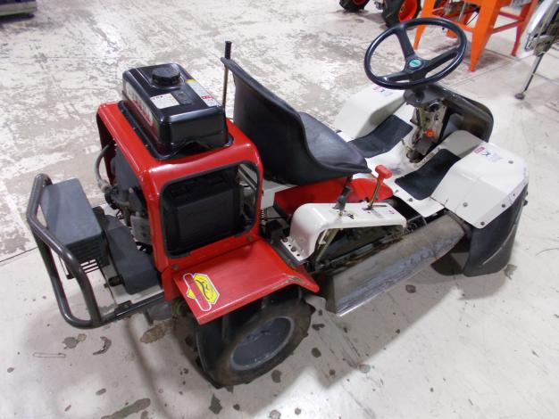 オーレック　中古　乗用草刈機　ラビットモア