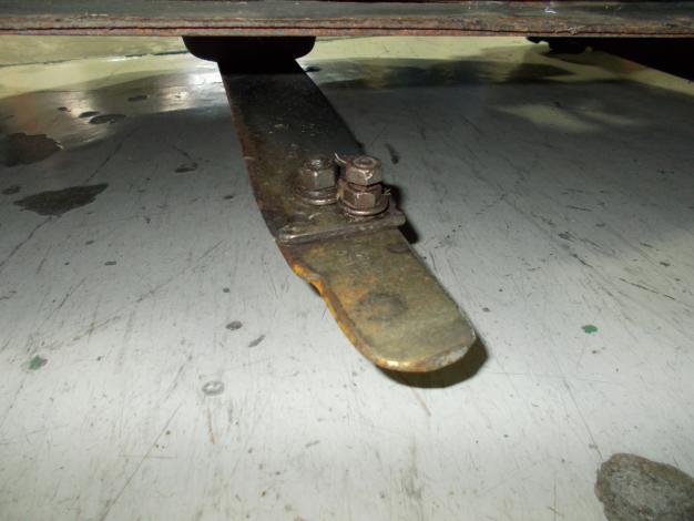 オーレック　中古　乗用草刈機　ラビットモア