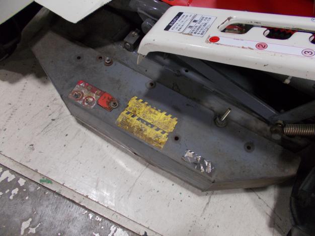 オーレック　中古　乗用草刈機　ラビットモア