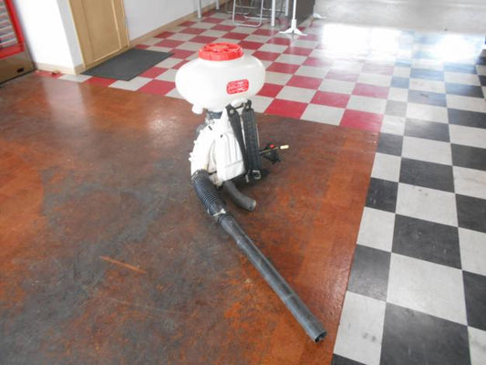 中古　丸山　動力散布機