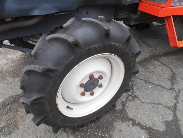 クボタ 中古 トラクター 23馬力