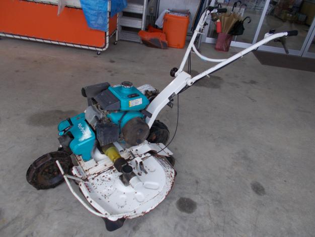 クボタ　中古　畔草刈機