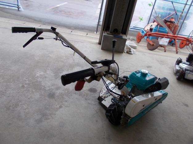 クボタ　中古　畔草刈機