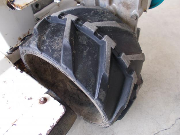 クボタ　中古　畔草刈機