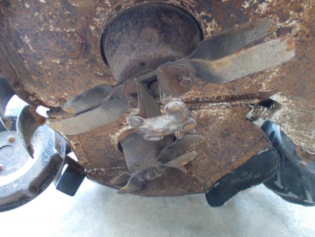 クボタ　中古　畔草刈機