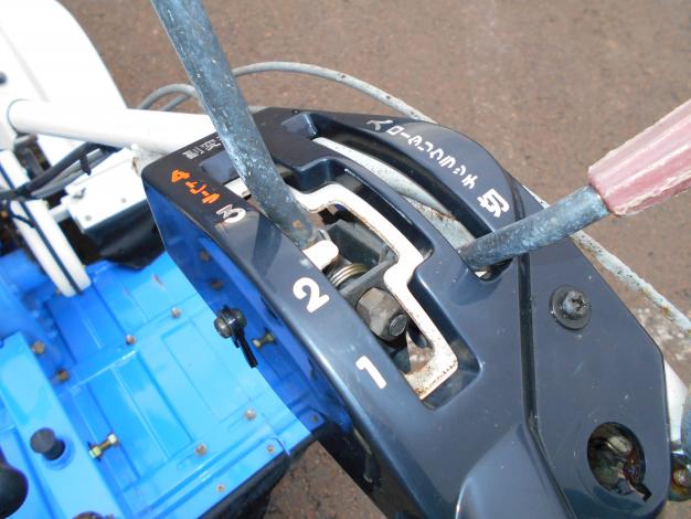 中古　イセキ耕耘機