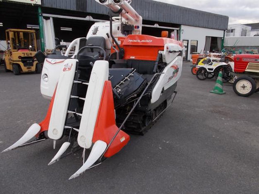 クボタ　コンバイン　(h72)