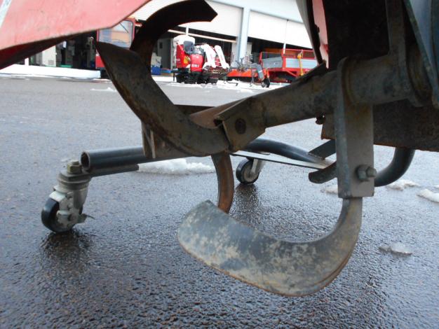 ニプロ中古畦塗機