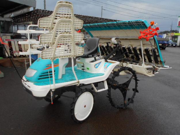 クボタ6条田植機