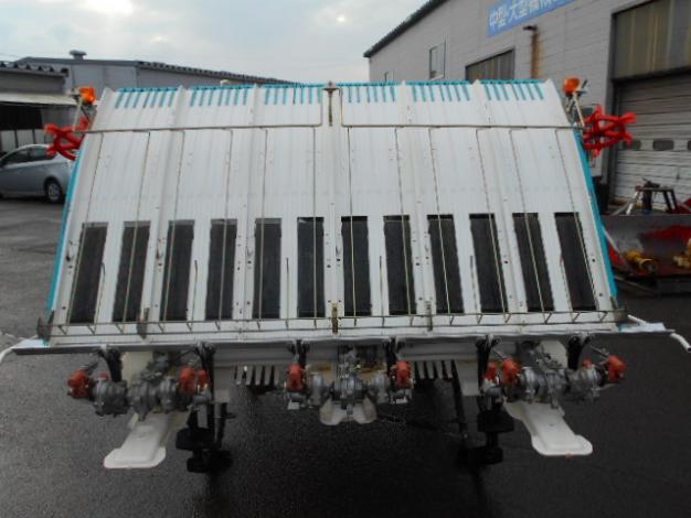 クボタ6条田植機