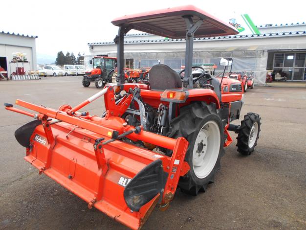 中古　クボタトラクター