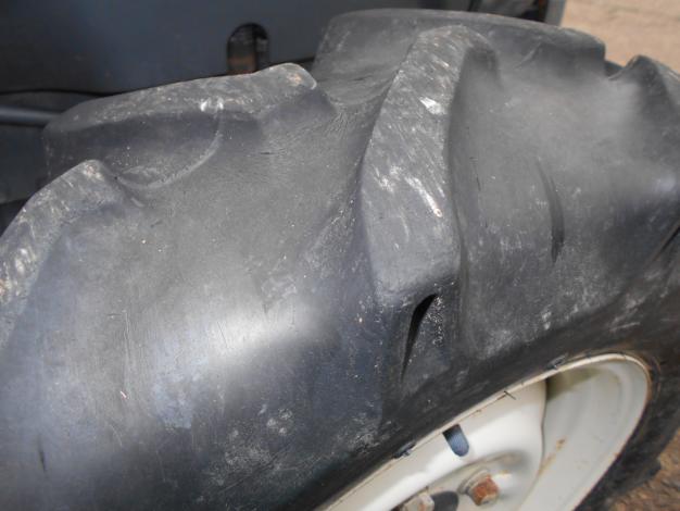 中古　クボタトラクター