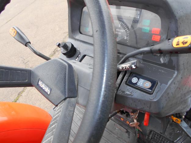 中古　クボタトラクター