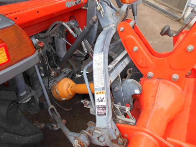 中古　クボタトラクター