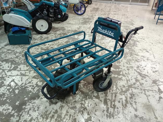 マキタ　充電式運搬車