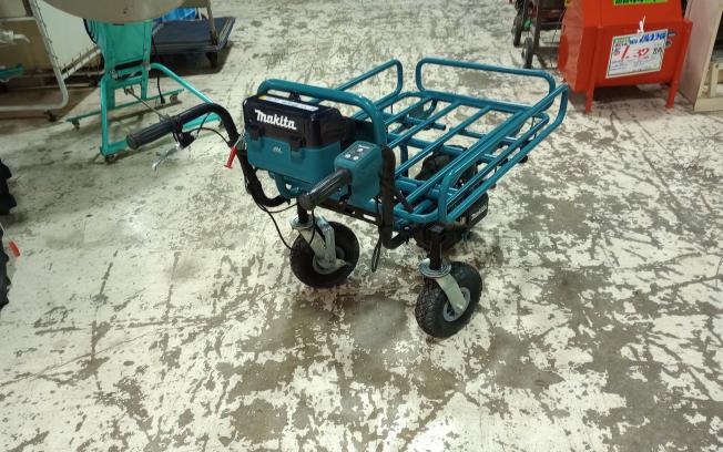 マキタ　充電式運搬車