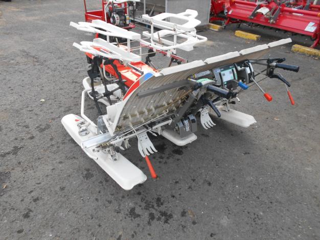 中古　クボタ　歩行田植機　4条