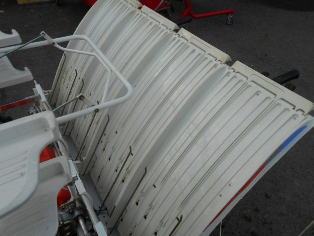 中古　クボタ　歩行田植機　4条