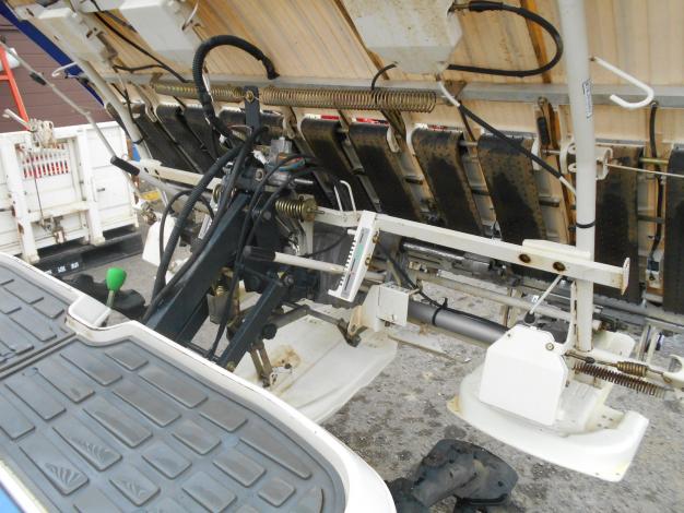 中古　イセキ　田植機　6条