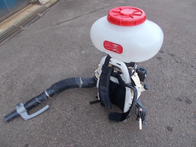 クボタ　中古　動力散布機