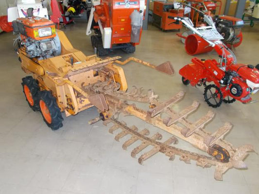 カワベ　中古　トレンチャー